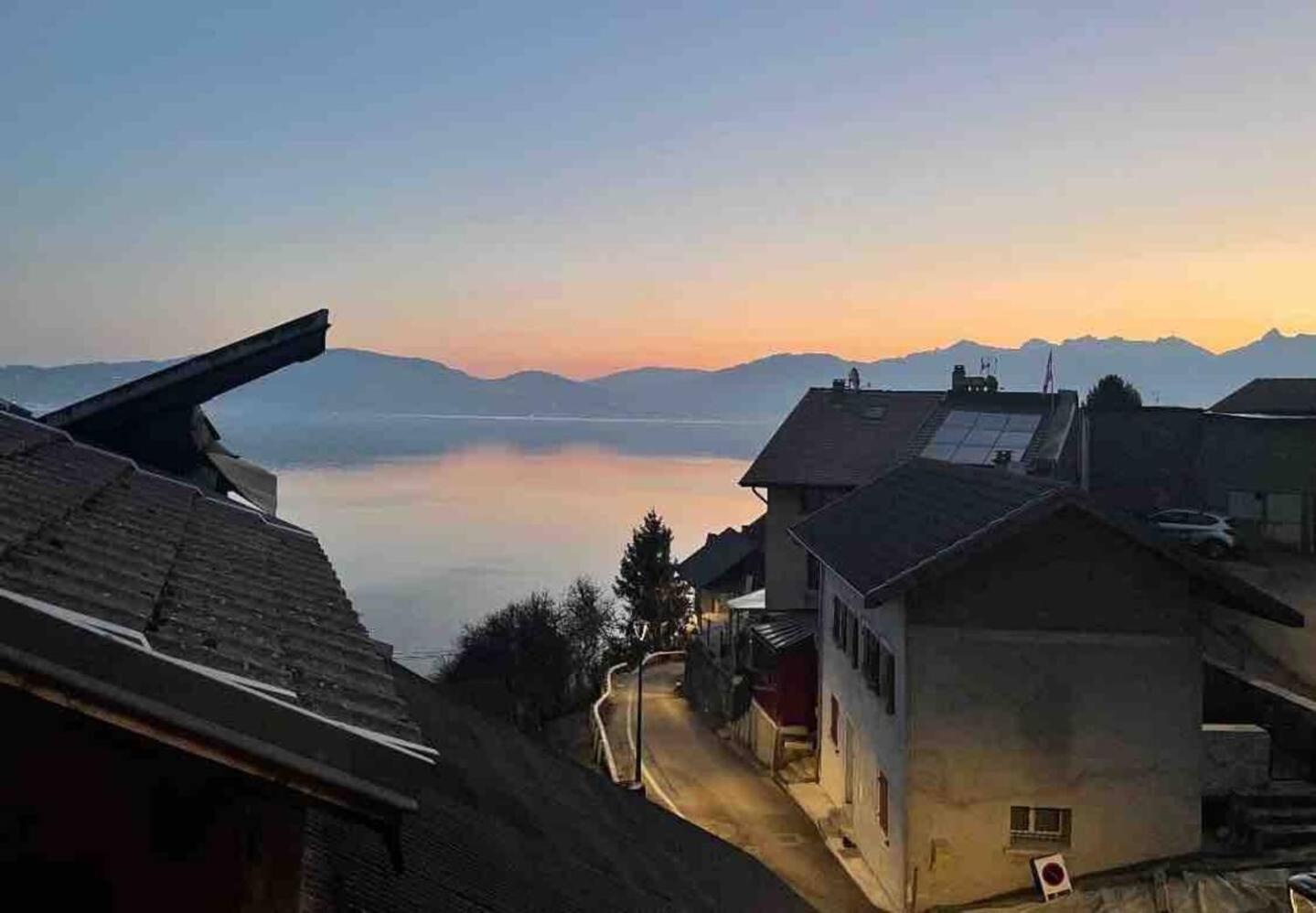 Chez Malou & Hugo Vue Lac Proche Suisse & Stations ! Saint-Gingolph Esterno foto
